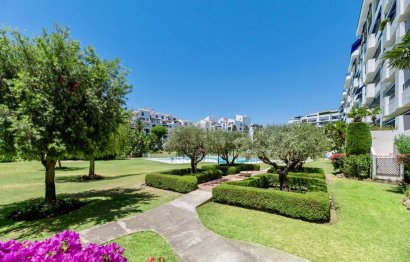 Resale - Apartment - Middle Floor Apartment - Marbella - Puerto Banús