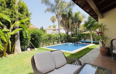 Resale - House - Detached Villa - Marbella - Nueva Andalucia