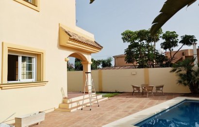 Resale - House - Detached Villa - Marbella - Nueva Andalucia