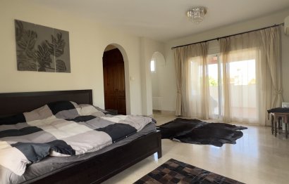 Resale - House - Detached Villa - Marbella - Nueva Andalucia