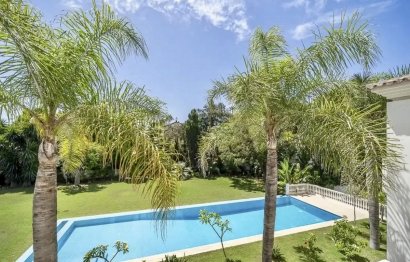 Resale - House - Detached Villa - Marbella - Guadalmina Baja