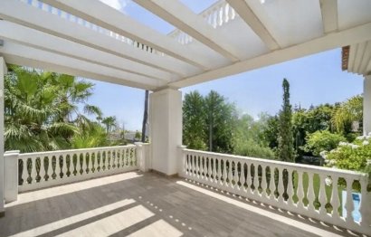 Resale - House - Detached Villa - Marbella - Guadalmina Baja