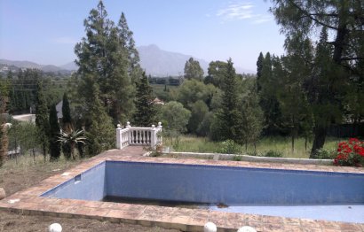 Resale - House - Finca - Cortijo - Marbella - Guadalmina Alta