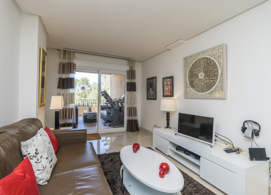 Resale - Apartment - Ground Floor Apartment - Marbella - Nueva Andalucia