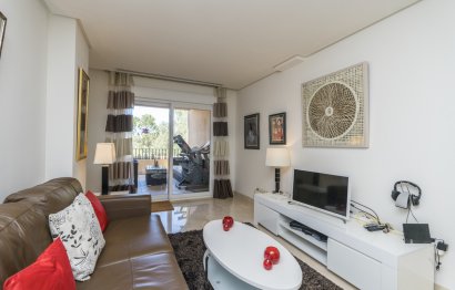 Resale - Apartment - Ground Floor Apartment - Marbella - Nueva Andalucia