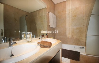 Resale - Apartment - Ground Floor Apartment - Manilva - La Duquesa