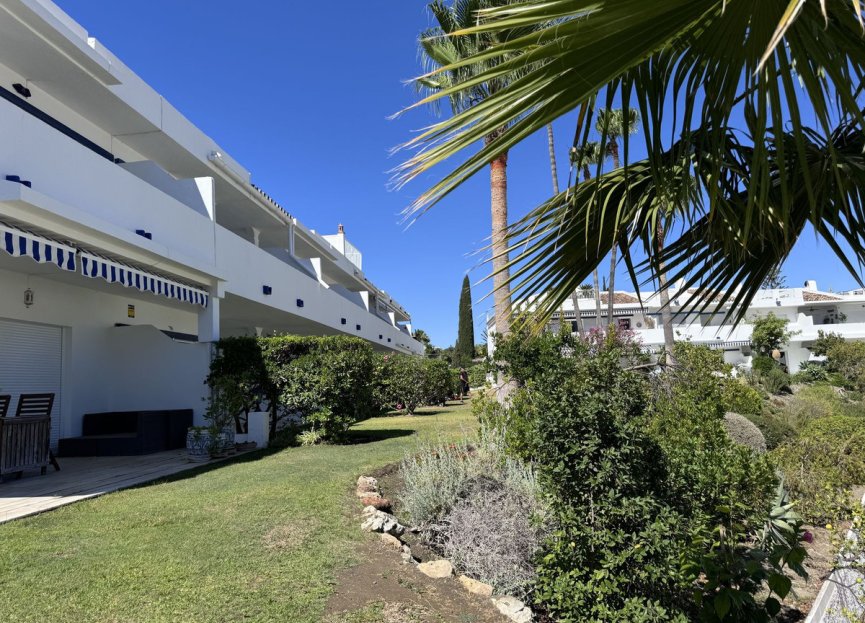 Resale - Apartment - Ground Floor Apartment - Marbella - Aloha