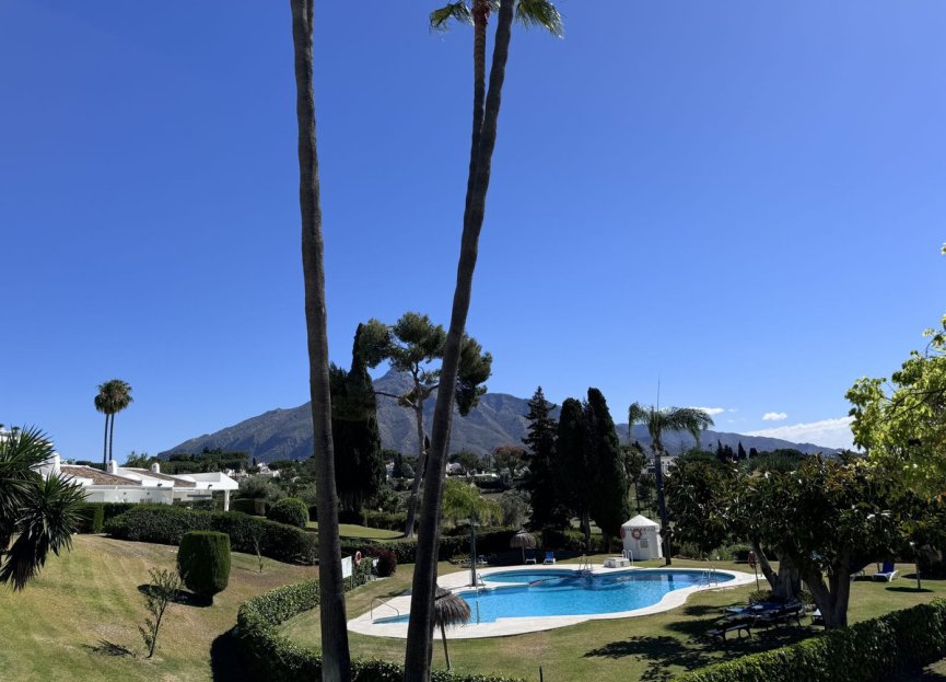 Resale - Apartment - Ground Floor Apartment - Marbella - Aloha