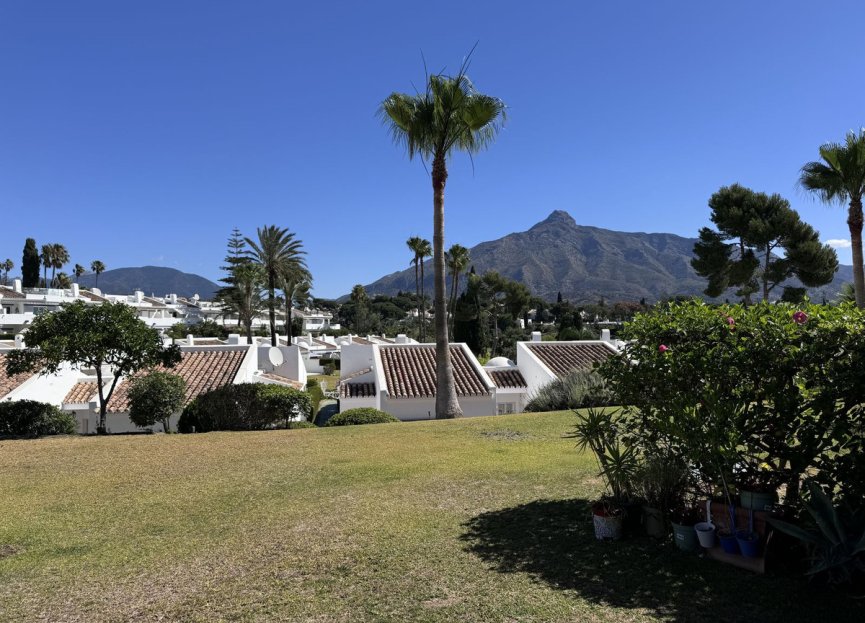 Resale - Apartment - Ground Floor Apartment - Marbella - Aloha