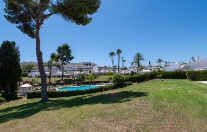 Resale - Apartment - Ground Floor Apartment - Marbella - Aloha