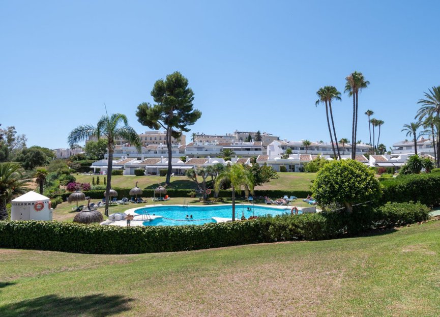 Resale - Apartment - Ground Floor Apartment - Marbella - Aloha