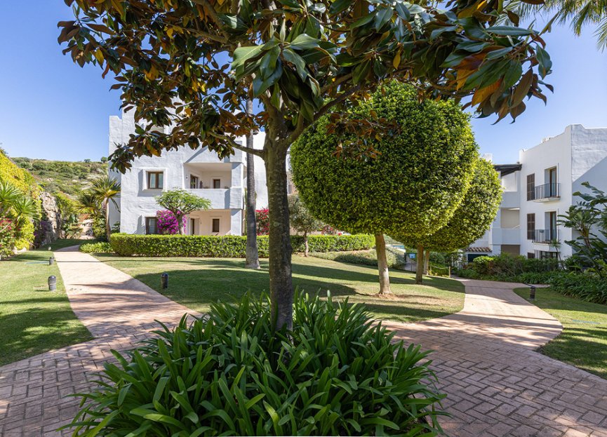 Resale - Apartment - Middle Floor Apartment - Casares - Casares Centro