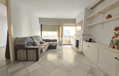 Resale - Apartment - Middle Floor Apartment - Estepona - Estepona Centro