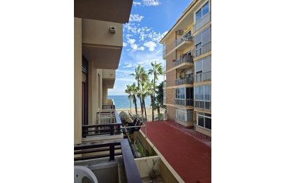 Resale - Apartment - Middle Floor Apartment - Estepona - Estepona Centro