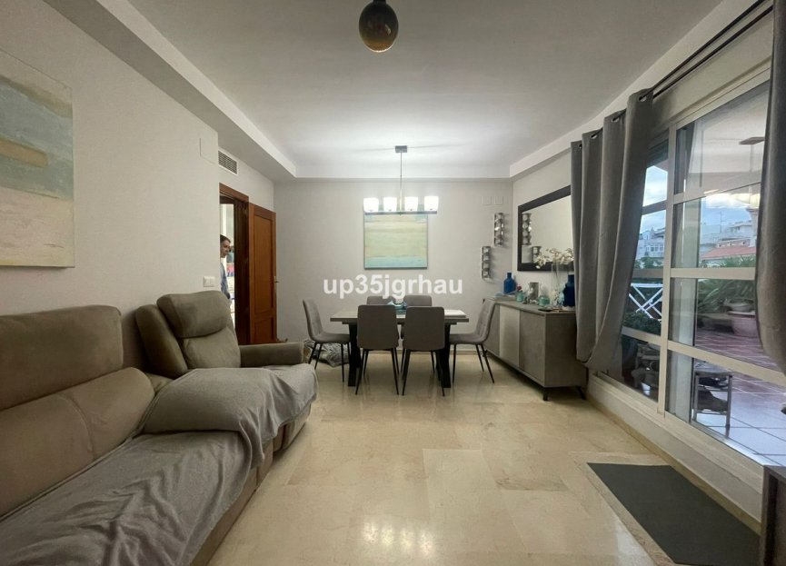 Resale - Apartment - Penthouse - Estepona - Estepona Centro