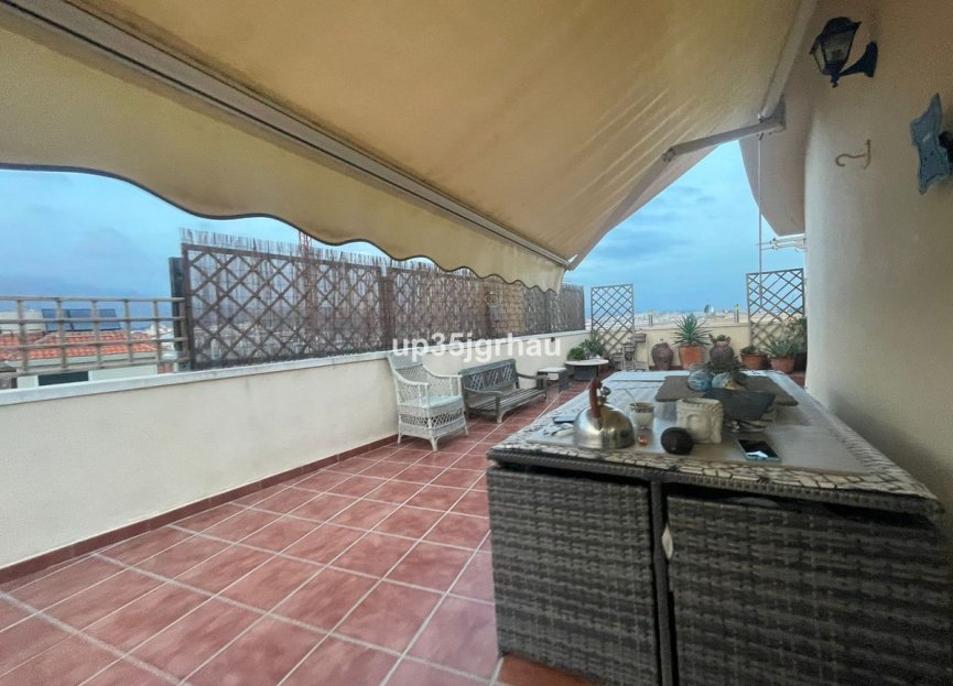 Resale - Apartment - Penthouse - Estepona - Estepona Centro