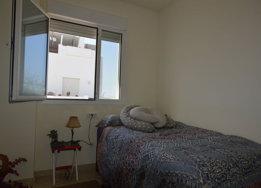 Resale - Apartment - Middle Floor Apartment - Estepona - Estepona Centro