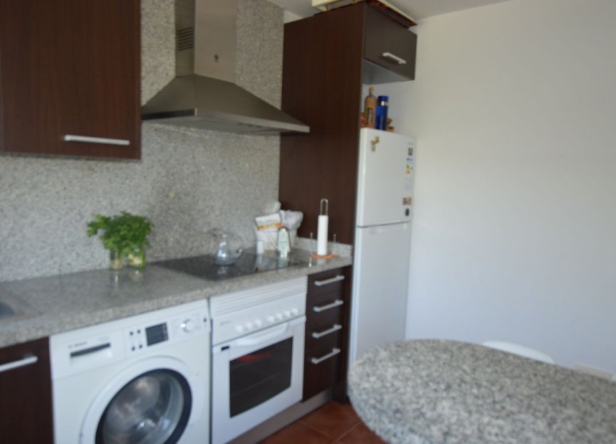 Resale - Apartment - Middle Floor Apartment - Estepona - Estepona Centro