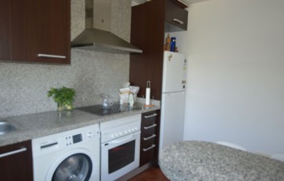 Resale - Apartment - Middle Floor Apartment - Estepona - Estepona Centro