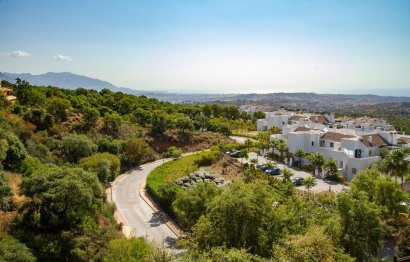 Resale - Apartment - Penthouse - Marbella - La Mairena