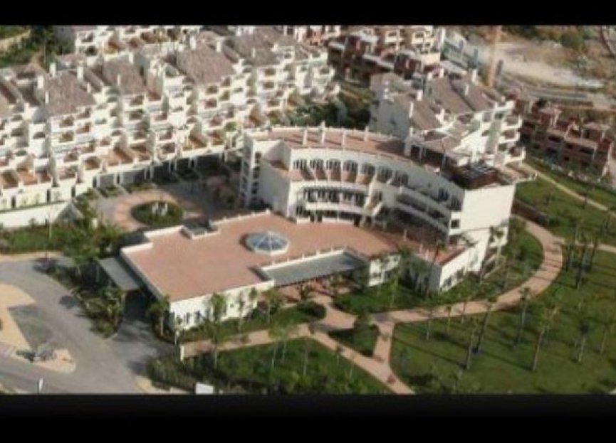 Resale - Apartment - Middle Floor Apartment - Estepona - Estepona Centro