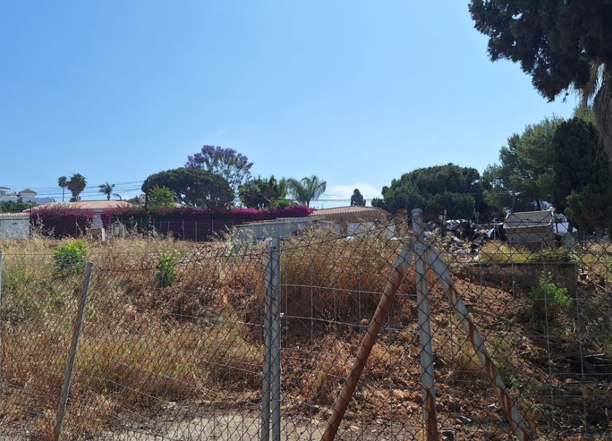 Reventa - Plot - Residential Plot - Marbella - Elviria