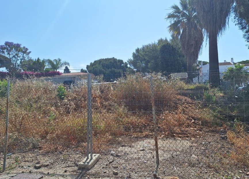 Reventa - Plot - Residential Plot - Marbella - Elviria