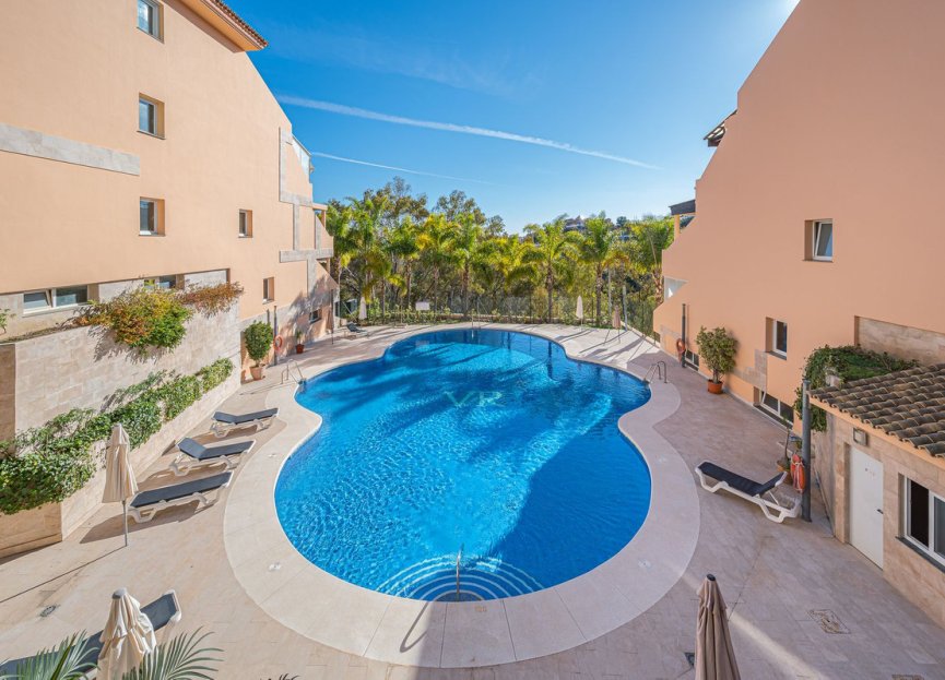 Resale - Apartment - Ground Floor Apartment - Marbella - Nueva Andalucia