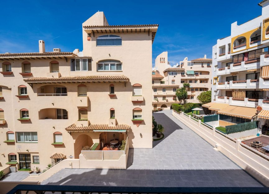 Reventa - Apartment - Middle Floor Apartment - Estepona - Estepona Centro