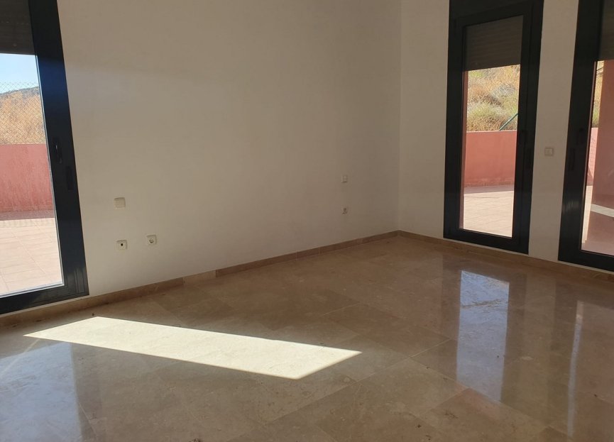 Resale - Apartment - Ground Floor Apartment - Mijas - Calahonda