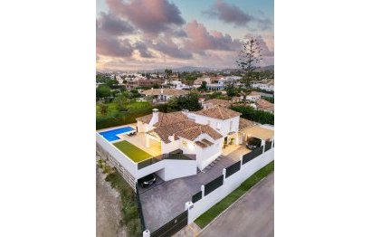 Resale - House - Detached Villa - Estepona - Bel Air