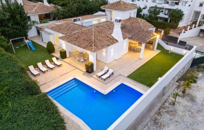 Resale - House - Detached Villa - Estepona - Bel Air