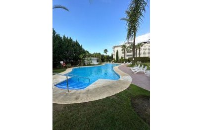 Resale - Apartment - Middle Floor Apartment - Marbella - Nueva Andalucia