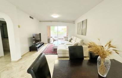 Resale - Apartment - Middle Floor Apartment - Marbella - Guadalmina Alta