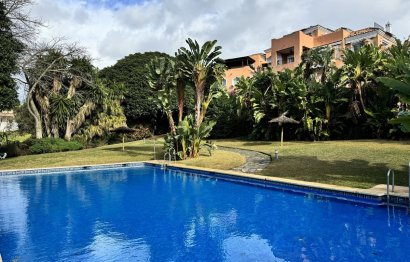 Resale - Apartment - Middle Floor Apartment - Marbella - Guadalmina Alta