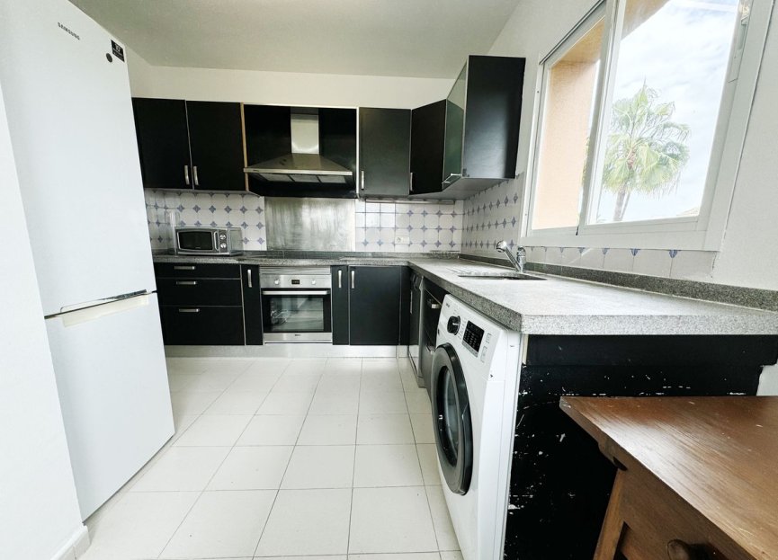 Resale - Apartment - Middle Floor Apartment - Marbella - Guadalmina Alta