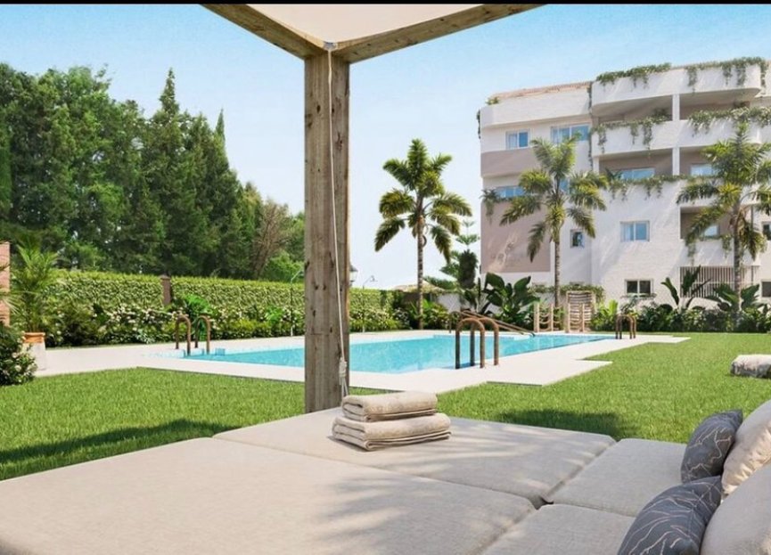 Resale - Apartment - Ground Floor Apartment - Marbella - Nueva Andalucia