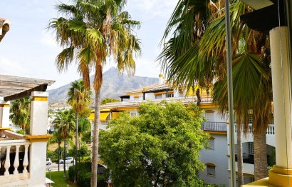 Resale - Apartment - Middle Floor Apartment - Marbella - Puerto Banús