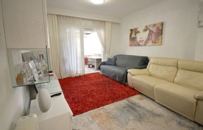 Resale - Apartment - Middle Floor Apartment - Marbella - Puerto Banús