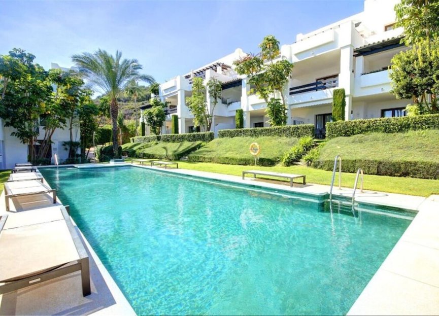 Resale - Apartment - Middle Floor Apartment - Casares - Casares Playa