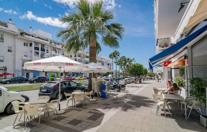 Resale - Apartment - Middle Floor Apartment - Marbella - Nueva Andalucia