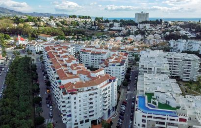 Resale - Apartment - Middle Floor Apartment - Marbella - Nueva Andalucia