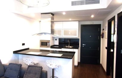 Resale - Apartment - Middle Floor Apartment - Marbella - Marbella Centro