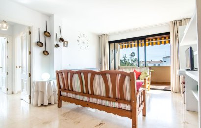 Resale - Apartment - Middle Floor Apartment - Marbella - Nueva Andalucia