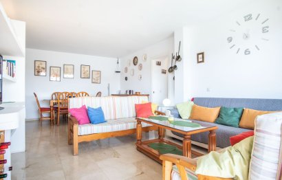 Resale - Apartment - Middle Floor Apartment - Marbella - Nueva Andalucia