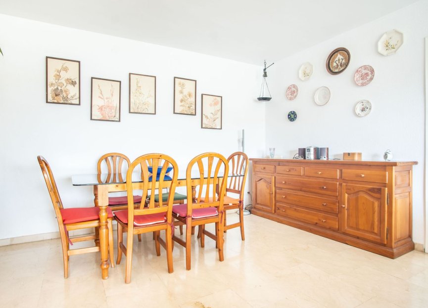 Resale - Apartment - Middle Floor Apartment - Marbella - Nueva Andalucia