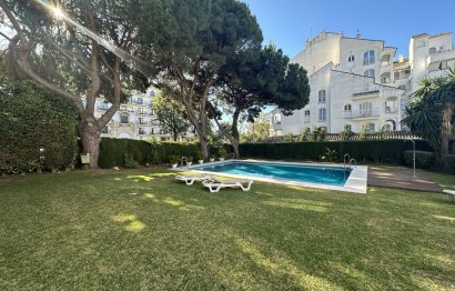 Resale - Apartment - Middle Floor Apartment - Marbella - Nueva Andalucia