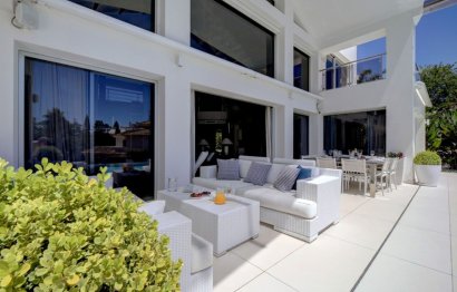 Resale - House - Detached Villa - Marbella - Nueva Andalucia