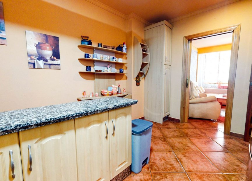 Resale - Apartment - Middle Floor Apartment - Fuengirola - Fuengirola Centro