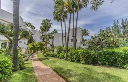 Resale - Apartment - Middle Floor Apartment - Marbella - Reserva de Marbella